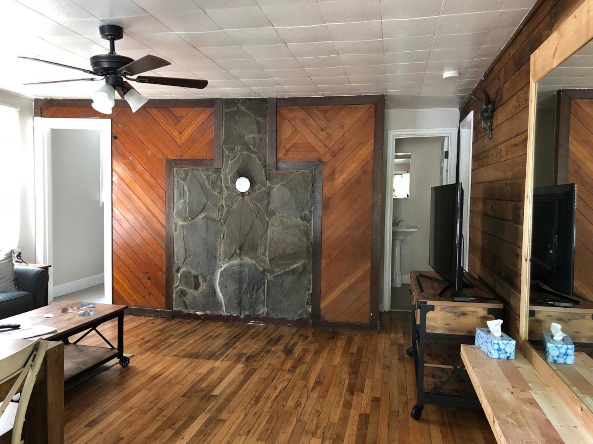 Updated + Clean Motel Room At The Base Of Mt Hood! Mount Hood Village Kültér fotó